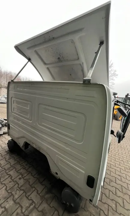 Mercedes Atego complete cabine OEM A934 e6 Euro 6 image 3