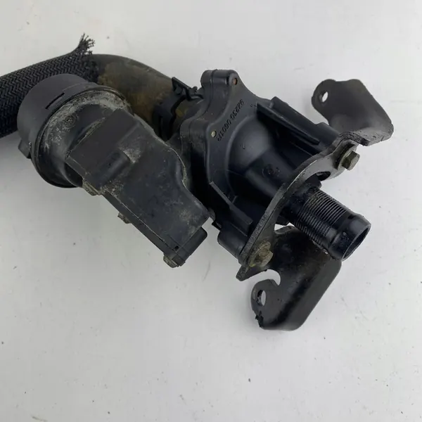 Carcasa de termostato Nissan Navara Renault Master Opel Movano image 2