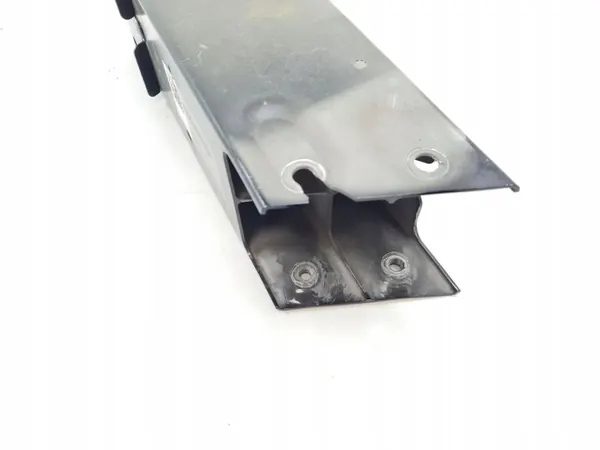 Tesla Model 3 Murtovyöhyke Vasen/Oikea OEM P1088149-00-F image 3