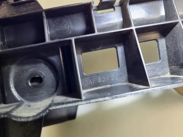 Supporto paraurti posteriore VW Passat B7 Sedan 3AE807863 image 8