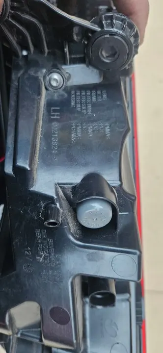 Luz Trasera Skoda Octavia IV LED Izquierda OEM 5E3945207A image 7