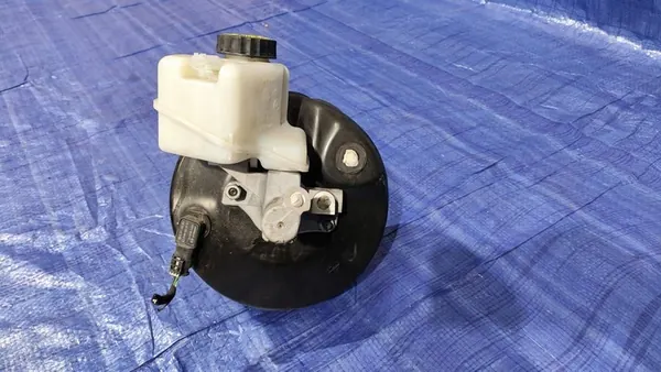 Complete Brake Booster A2074300130 Mercedes W207 image 2