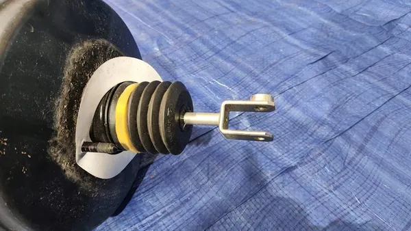 Complete Brake Booster A2074300130 Mercedes W207 image 5