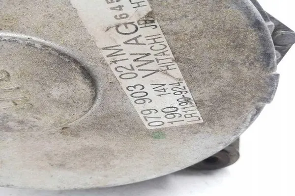 Ilmastointikompressori AUDI Q7 3.6L 2007 OEM 079903021M image 3