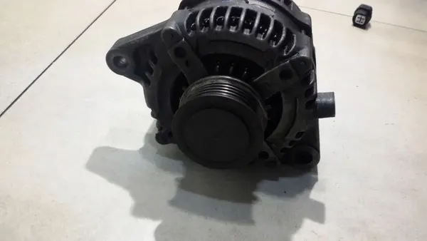 Vaihtovirtageneraattori Toyota Avensis T25 2.0 D4D 2706027090 image 7