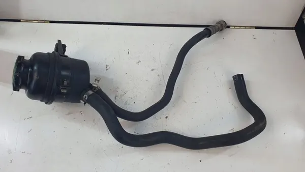 Réservoir direction assistée OEM 6768094 BMW 335i image 3