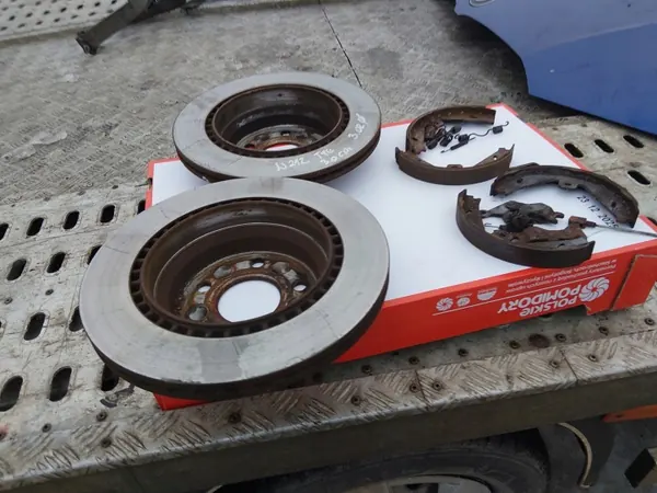 Discos e pastilhas travão traseiro Mercedes W212 Classe E 30cm image 4
