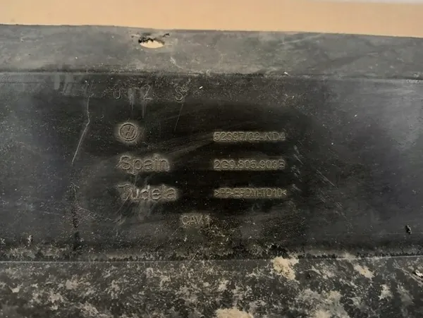 Piastra sotto il paraurti anteriore VW Polo 2G 17- image 4