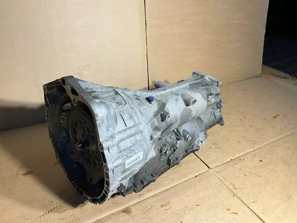 BMW 5 F10 F11 N20 8HP-45X Autovaihteisto OEM 8601679 image 4