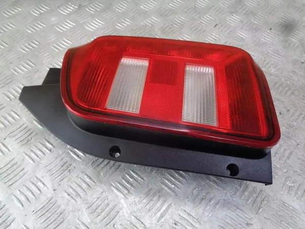 Luz Trasera Derecha VW Transporter T6 2015- 7E0945096T image 3