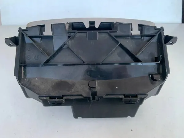 Mercedes Asbak Aansteker OEM A2056800310 image 4