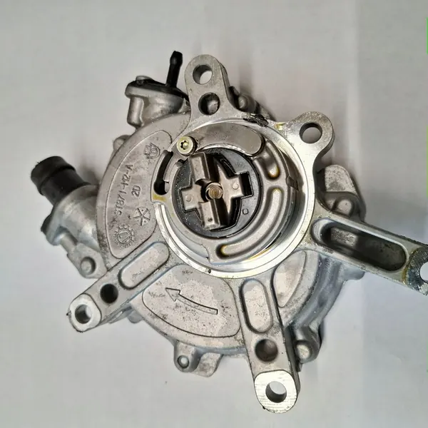 Mercedes-Benz C W205 Imupumppu A2762300265 image 4