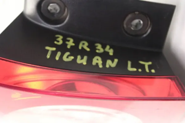 Volkswagen OE 5N0 945 095H conjunto de lámpara trasera image 7