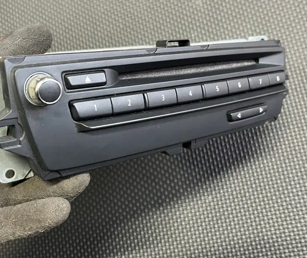 Radio OEM 928324901 pour BMW Série 3 E90-E93 image 3