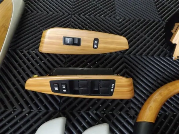 Kit de Madeira Volante Lexus LS IV - OEM image 7