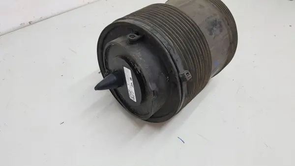 Muelle de aire trasero derecho VW Touareg III OEM 4M4616001C image 3