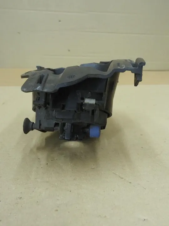 Farol Halógeno Esquerdo Dacia Logan Lift 1 MCV 2011 OEM 8200752827 image 10