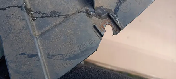 Front Left Wheel Arch BMW 3 E90 E91 image 8