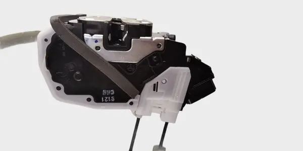 Nissan X-Trail T32 2016 Höger bakdörrslås 805004BA0B image 2