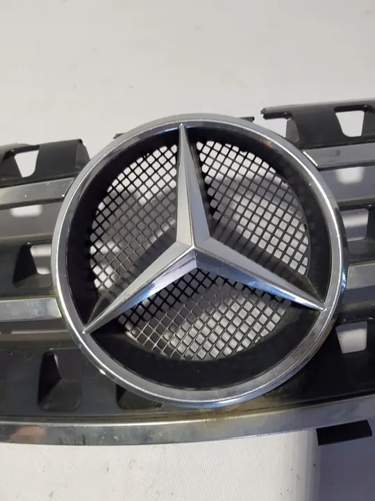 Supporto Emblema Originale Mercedes W164 ML image 2