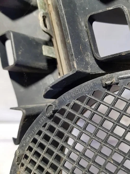 Supporto Emblema Originale Mercedes W164 ML image 5