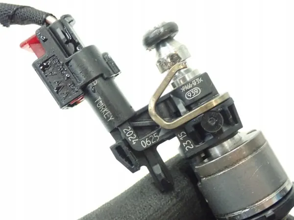 Inyector OEM 026150006Z para Skoda Octavia IV 1.5 TSI image 6