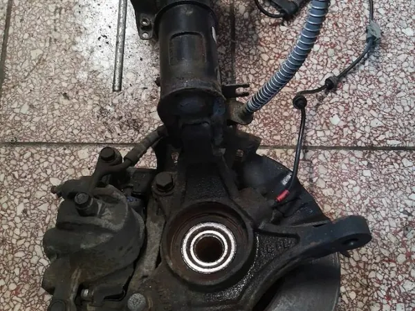 OEM 1 Rechter MacPherson-veerpoot voor Hyundai i20 image 5