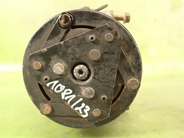 Compressore aria condizionata Honda Civic VII 1.7 D 2002 OEM image 4