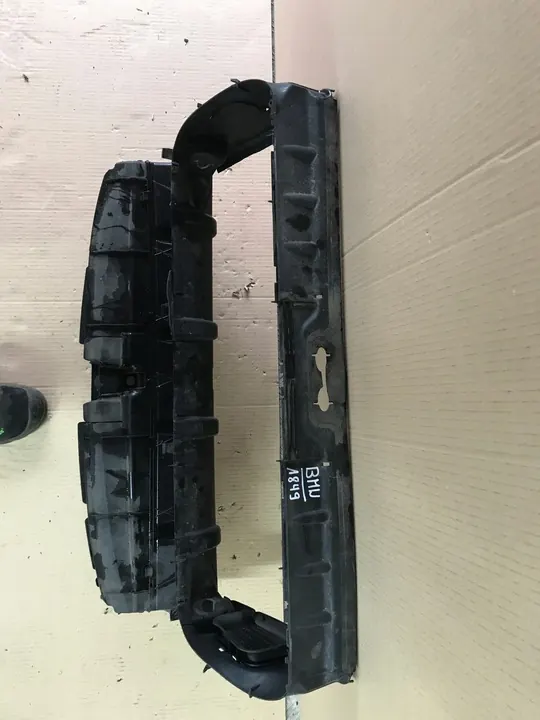 BMW 5 F10 F11 Lufteinlass 51747200781 image 8