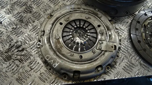 Embreagem completa LuK Audi 0CX105266 image 3