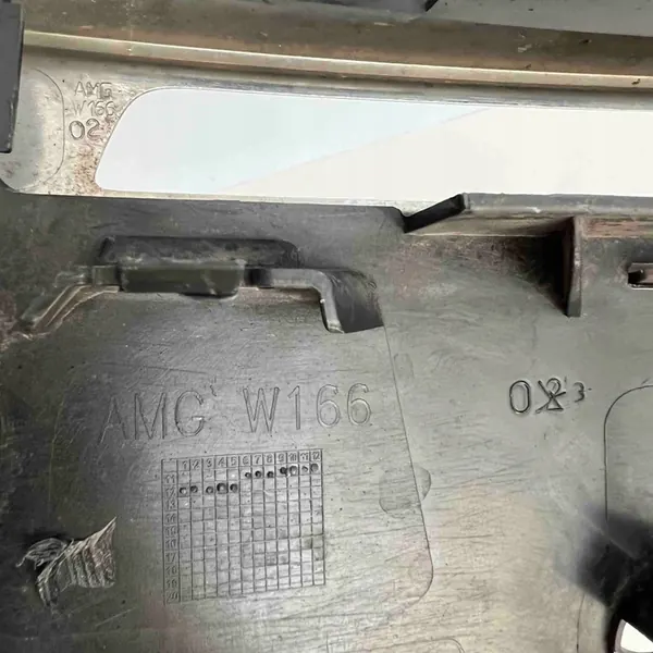 MERCEDES ML W166 Rejilla de Parachoques Izquierda A1668852822 image 8