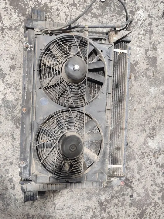 MERCEDES SL R129 SL500 V8 Vattensradiator 1295000103 image 2