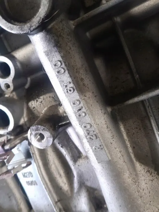 MERCEDES 1.6 CGI Motorblock R2700106100 image 3