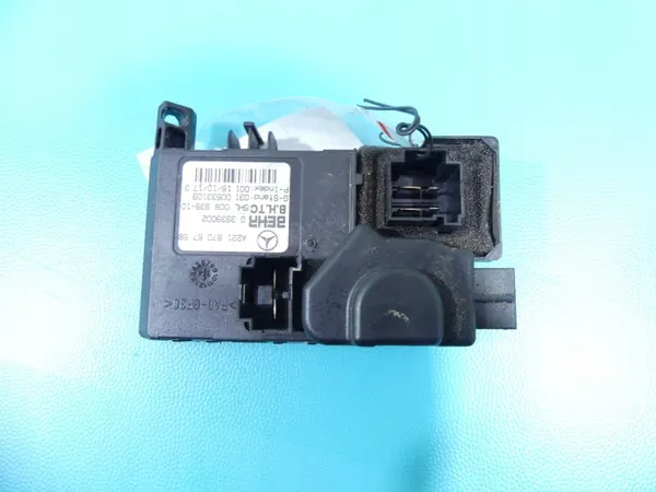 Resistencia Mercedes W221 OEM A2218706758 Usado image 3