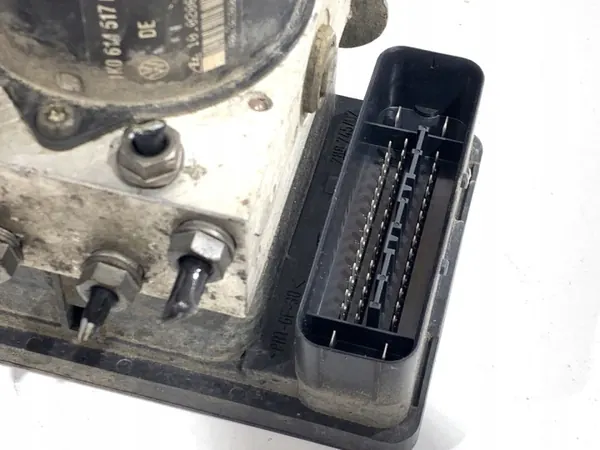 ABS-pumppu OEM 1K0614517H VW Golf V 1.9 105hv image 4