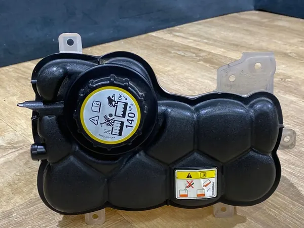 Expansietank Land Rover OE YC15-8B099-AA image 2