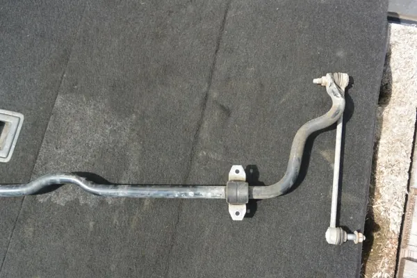 Vorderer Stabilisatorlenker OEM A2463203411 Mercedes image 7