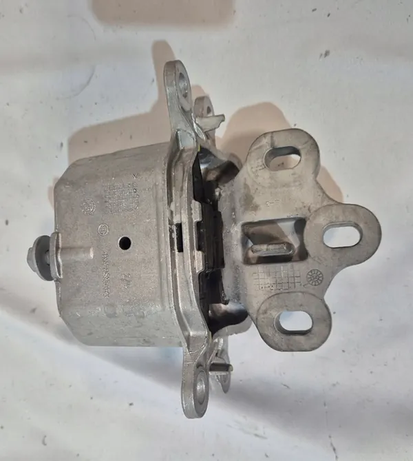 BMW X2 U10 2025 Gearbox Mounting image 2