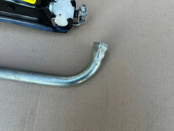 Chave de macaco VW Polo 6Q OEM 6Q0011031H - Usado image 3