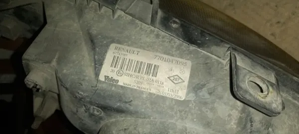 RENAULT MEGANE I Farol Direito 7701047095 image 4