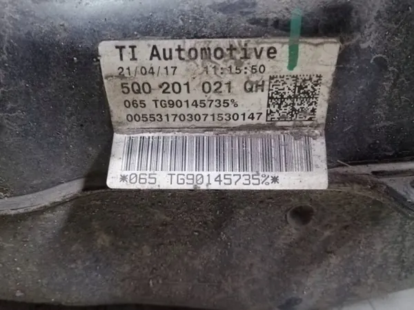 Tanque combustível OEM 5Q0201021C Skoda Octavia Mk3 image 3