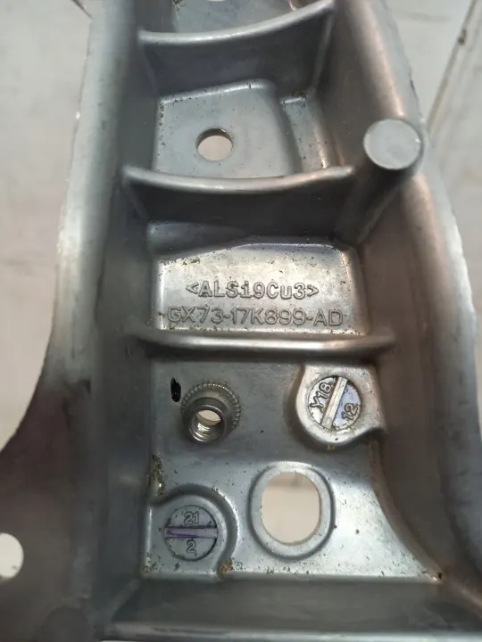 Suporte esquerdo viga dianteira Jaguar XE XF OEM image 5