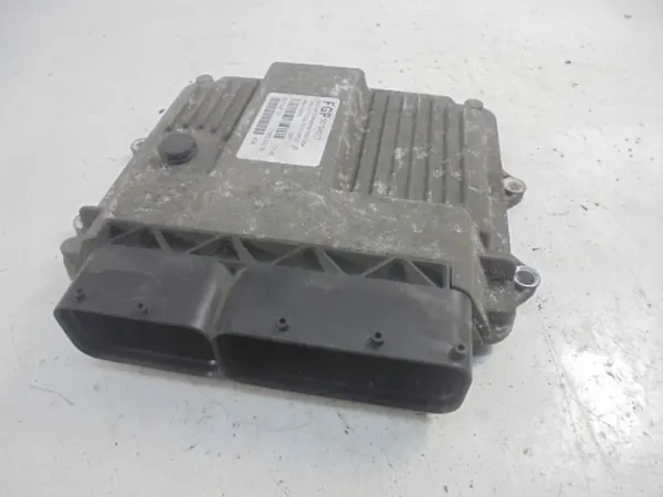 Calculateur moteur OEM 55194017 pour Fiat image 3