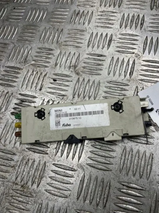 Amplificateur antenne OEM 341541405 pour MINI COOPER R56 image 3
