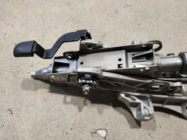 Arbre de colonne de direction Volvo XC90 OEM 32346689 image 7