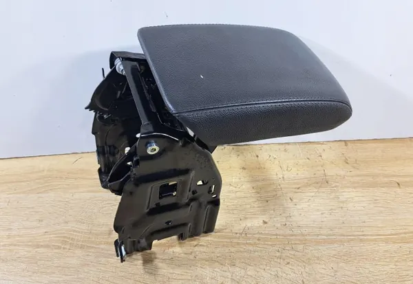 Accoudoir Audi A4 B8 A5 8T OEM 8K0864263 image 2