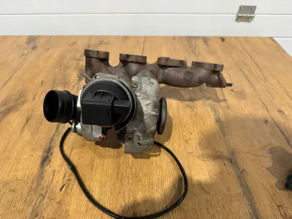 Turbo VW PASSAT CC 2.0L diesel 2010 03L253010D image 2