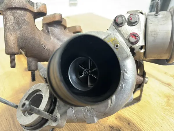 Turbo VW PASSAT CC 2.0L diesel 2010 03L253010D image 6