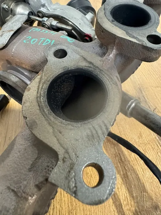 Turbo VW PASSAT CC 2.0L diesel 2010 03L253010D image 8