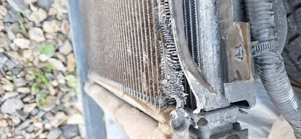 NISSAN NV200 EVALIA 1.5 DCI Radiador de Agua AC image 5